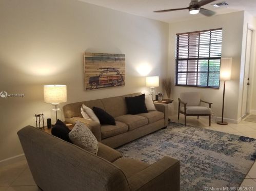 234 Chrystie Cir, Delray Beach, FL 33484-8179