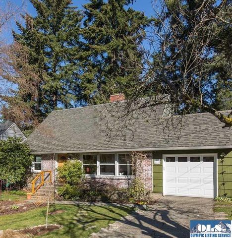 1316 165th St, Seattle, WA 98133-5436