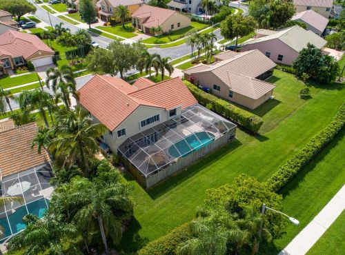 1122 195 Ave, Hollywood FL 33029-3272 exterior