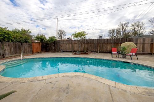 1414 Schulenberg Ave, Modesto, CA 95350-0622