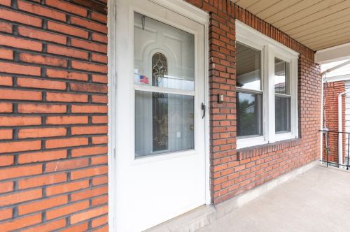 10013 Frankstown Rd, Pittsburgh, PA 15235-1631