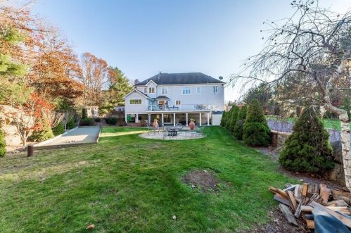 467 Robin Hollow Rd, West Greenwich RI  02817-2118 exterior