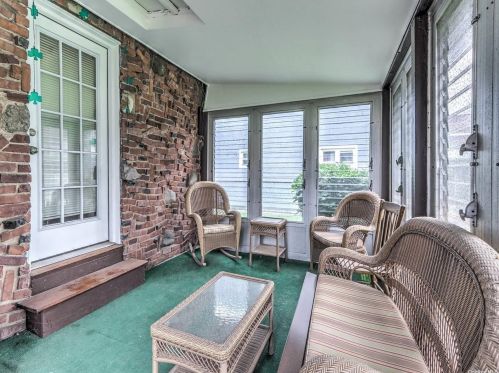 20 Marshall Ave, Floral Park NY  11001-3201 exterior