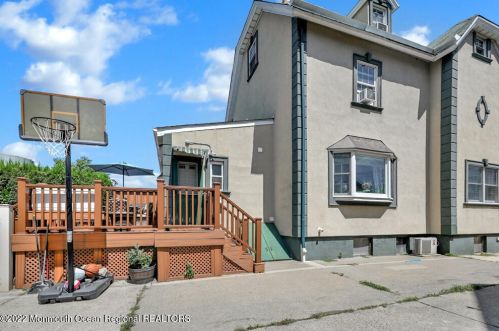 121 Avenue A, Bayonne NJ  07002-1255 exterior