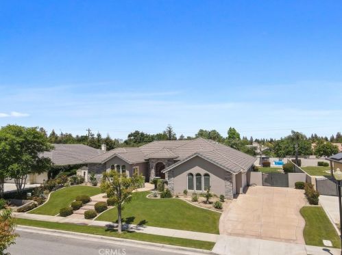 12400 Trinity River Dr, Bakersfield, CA 93312-5729