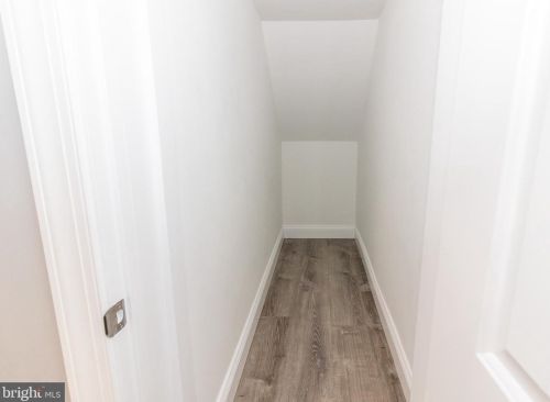 511 4th St, Laurel DE  19956-1506 exterior