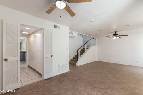 2516 Eugie Ave, Phoenix, AZ 85029-1407