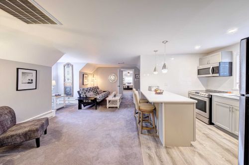 72 Maple Ave, Fishkill NY  12524-2213 exterior