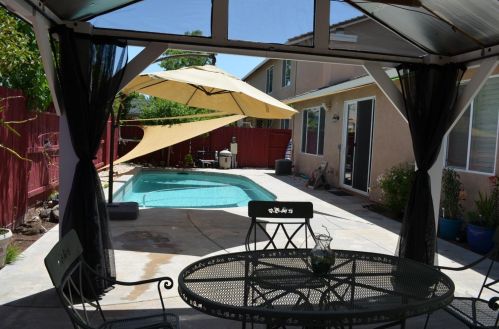 3128 Queens Gate Ln, Modesto CA  95355-8684 exterior