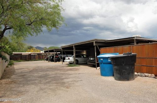 1051 Weymouth St, Tucson, AZ 85705-3120