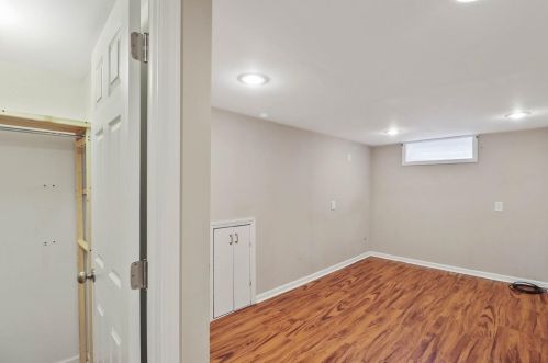 225 Delaware St, Hobart IN  46342-4110 exterior