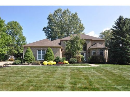 3427 Barrington Dr, Avon, OH 44011-2901