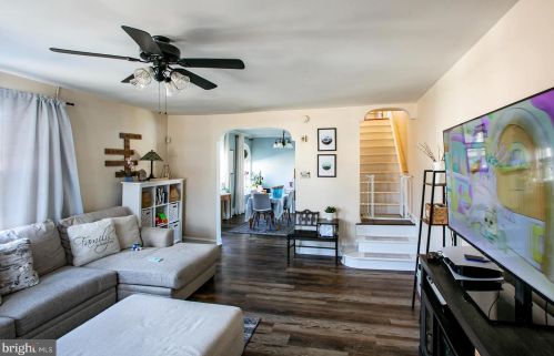 5300 Sherwood Ter, Camden, NJ 08109-1625