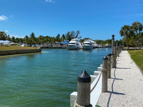 760 Sextant Dr, Sanibel FL  33957-3825 exterior