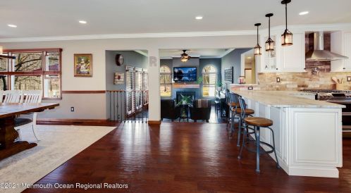 6 Cedar Ct, Jackson Twp NJ  08527-1161 exterior