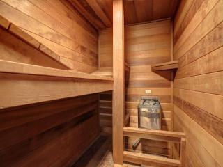 19056 Pacific Coast Hwy, Malibu CA  90265-5406 exterior