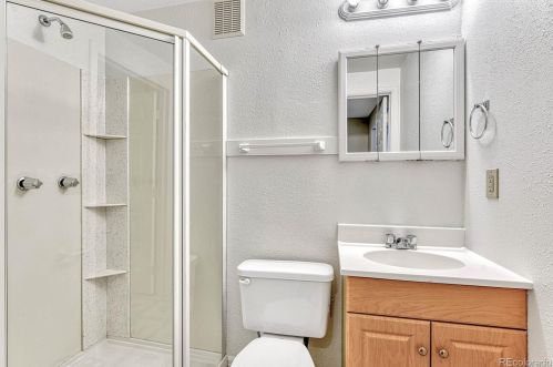 5647 Winnipeg St, Denver CO 80015-6767 exterior