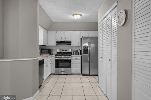 3027 Byberry Rd, Philadelphia PA  19154-1842 exterior