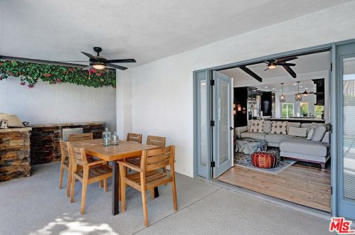 54404 Avenida Madero, La Quinta CA  92253-3620 exterior