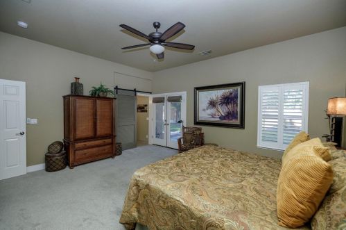 1955 Tuolumne Rd, Turlock CA  95382-8912 exterior