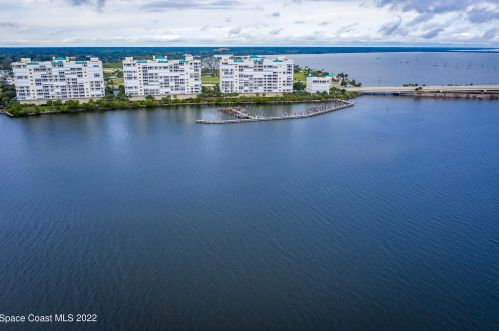 3 Indian River Ave, Titusville FL  32796-2812 exterior