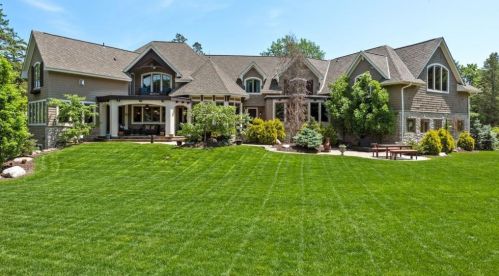 5 Spur Rd, Minneapolis, MN 55436-1355