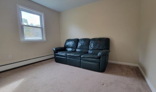 9 Forest Ln, Concord NH  03303-2419 exterior
