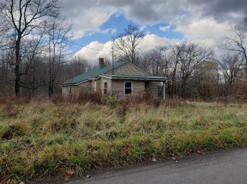 3057 Hillsville Rd, Edinburg, PA 16116-3413