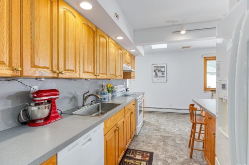 3 Short Ln, North Bellmore NY  11710-4523 exterior