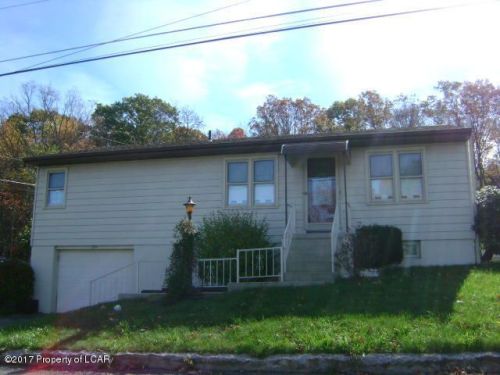 214 20th St, Hazle Township, PA 18201-1828
