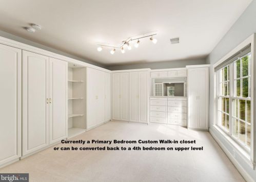 43530 Butler Pl, Leesburg VA 20176-7428 exterior