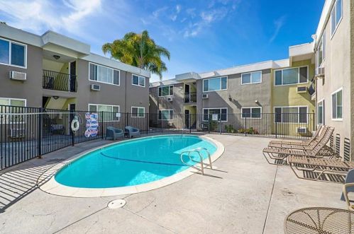 6602 Beadnell Way, San Diego CA 92117-5100 exterior