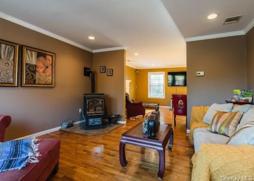 59 Lake Shore Dr, Rock Hill NY  12775-6503 exterior