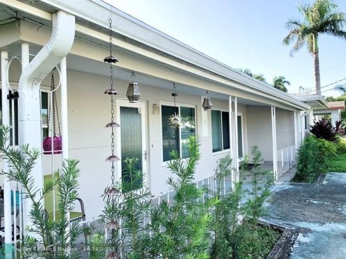115 2nd Ave, Dania Beach FL  33004-4809 exterior