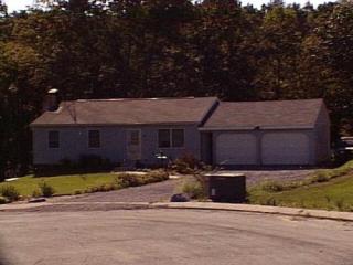 8 Sweitzer Ct, Strinestown, PA 17345-9697