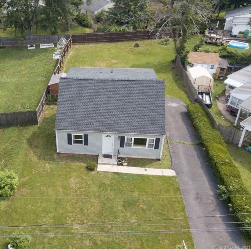 9 Stephen Ct, New Britain CT  06053-1633 exterior