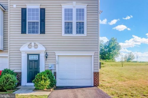 192 Stone Hill Dr, Pottstown, PA 19464-7514