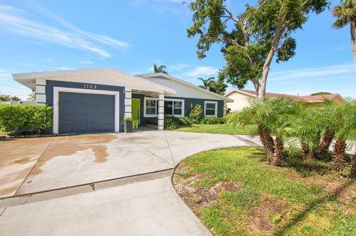 1124 40th Ave, Saint Petersburg, FL 33703-5230