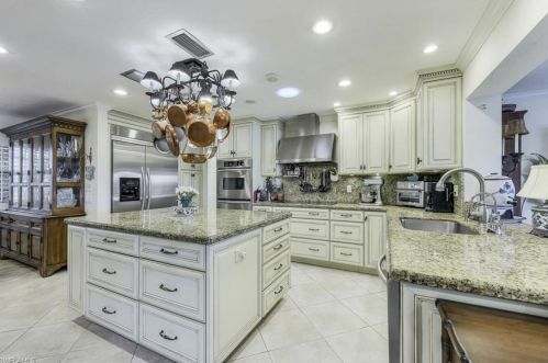 3810 1st Pl, Cape Coral FL  33904-4803 exterior