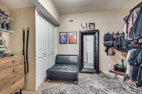 2518 Bridal Wreath Ln, Dallas TX  75233-3304 exterior