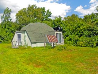 104 Donahue Rd, Litchfield, CT 06750-1414