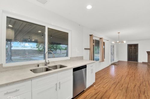 762 Peach St, San Jacinto CA  92583-2804 exterior