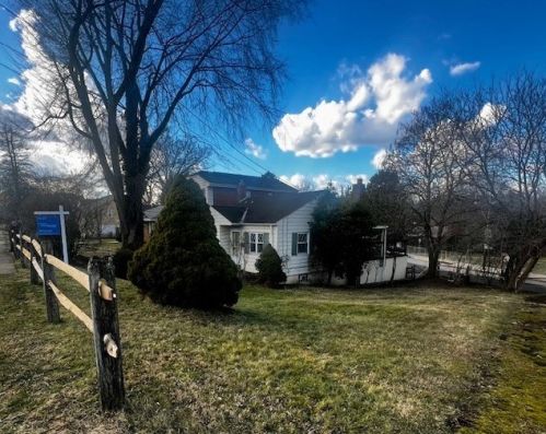 1257 Love St, Pittsburgh, PA 15218-1119