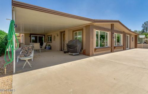 26428 Lakeside Dr, Chandler, AZ 85248-7046