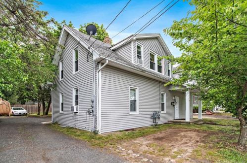 242 Clifton St, Wallingford CT  06492-4001 exterior