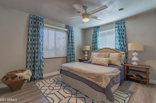 1106 12 St, Phoenix AZ 85086-7448 exterior