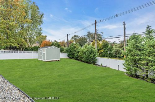 209 St, Brielle NJ exterior