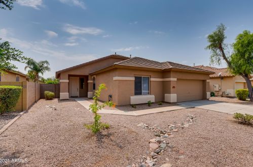 4333 Torrey Pines Ln, Chandler, AZ 85249-7157