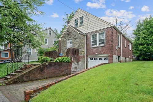394 Drake Ave, Roselle, NJ 07203-1414