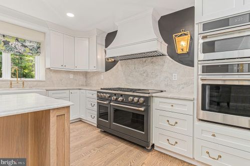 1630 Governors Way, Blue Bell PA  19422-2553 exterior